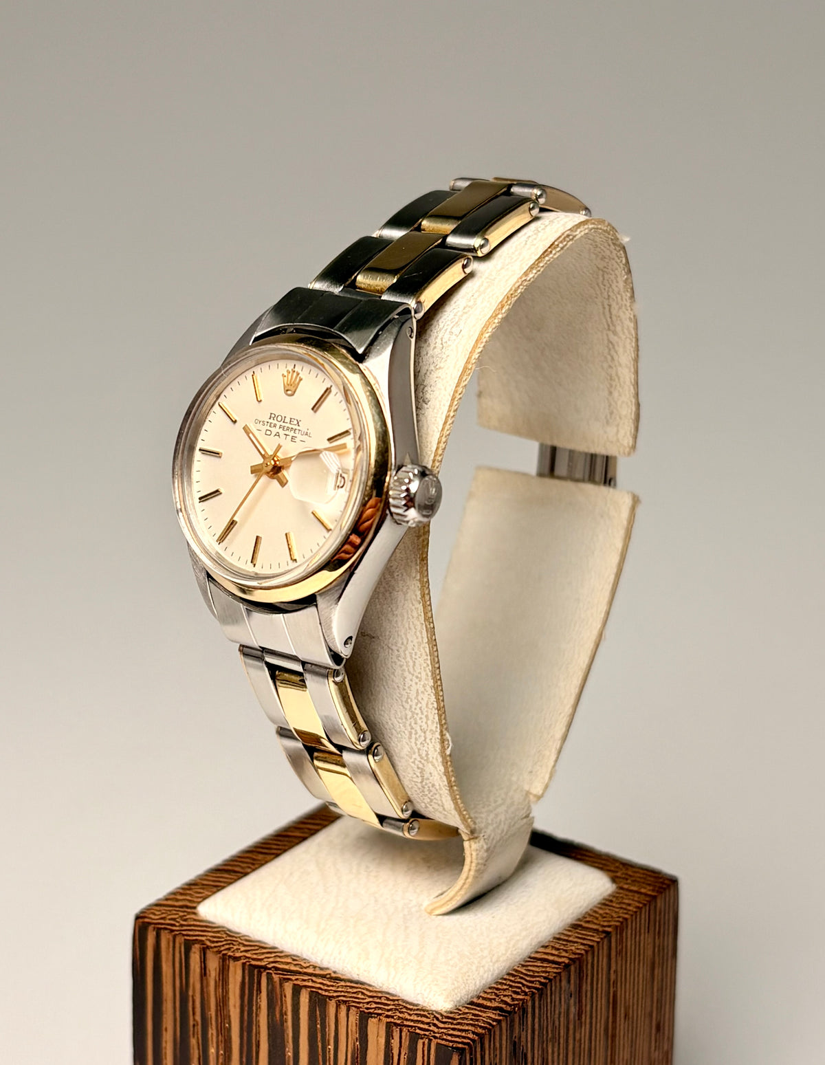 Rolex Oyster Perpetual Date Lady