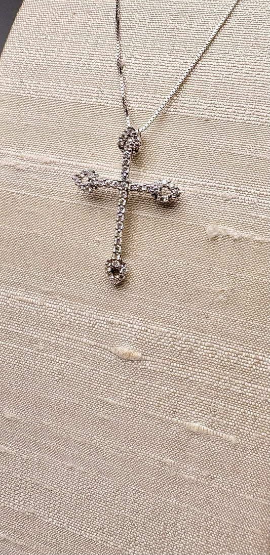 Collana Croce ct. 0,35