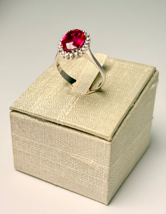 Anello Rubino e diamanti