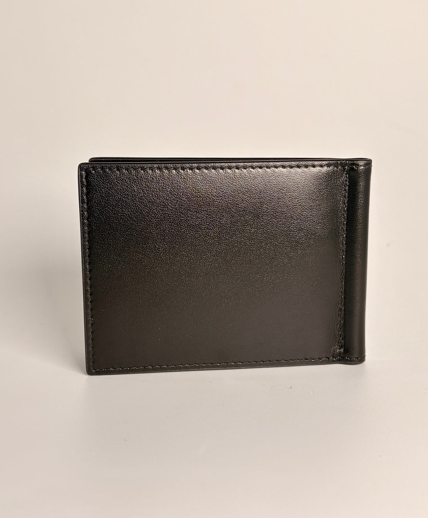 Portafoglio con fermaglio centrale