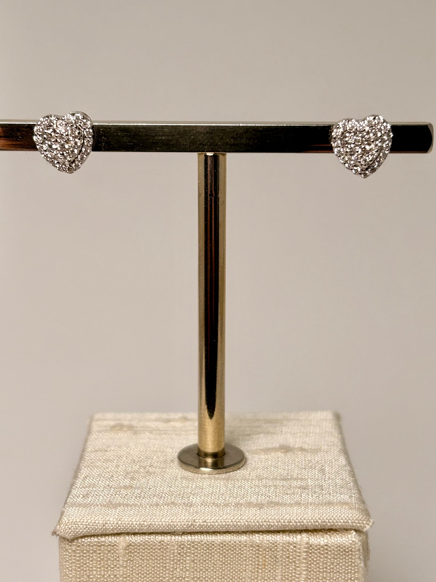 Orecchini cuore pavè