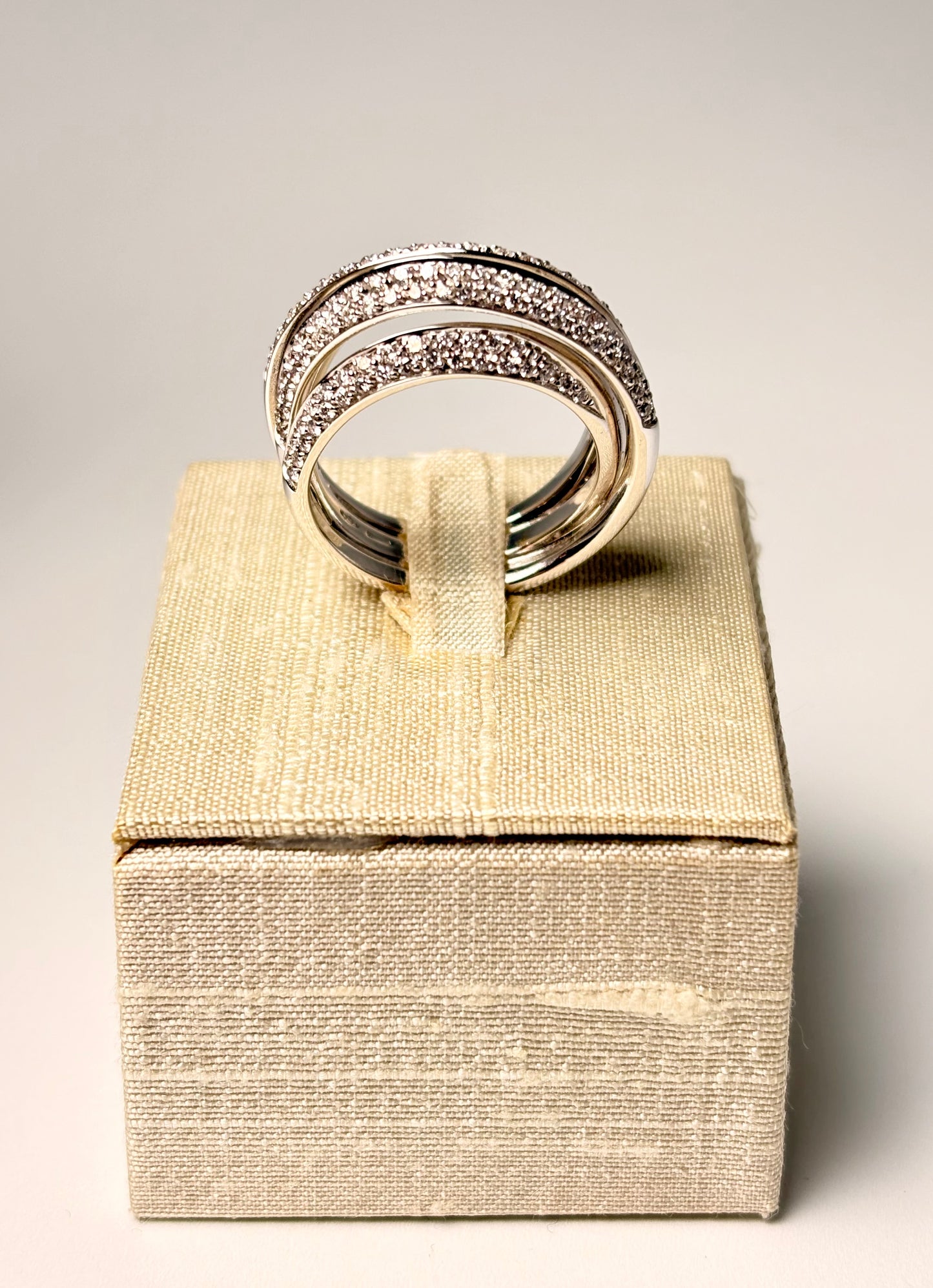 Anello cerchi di luce