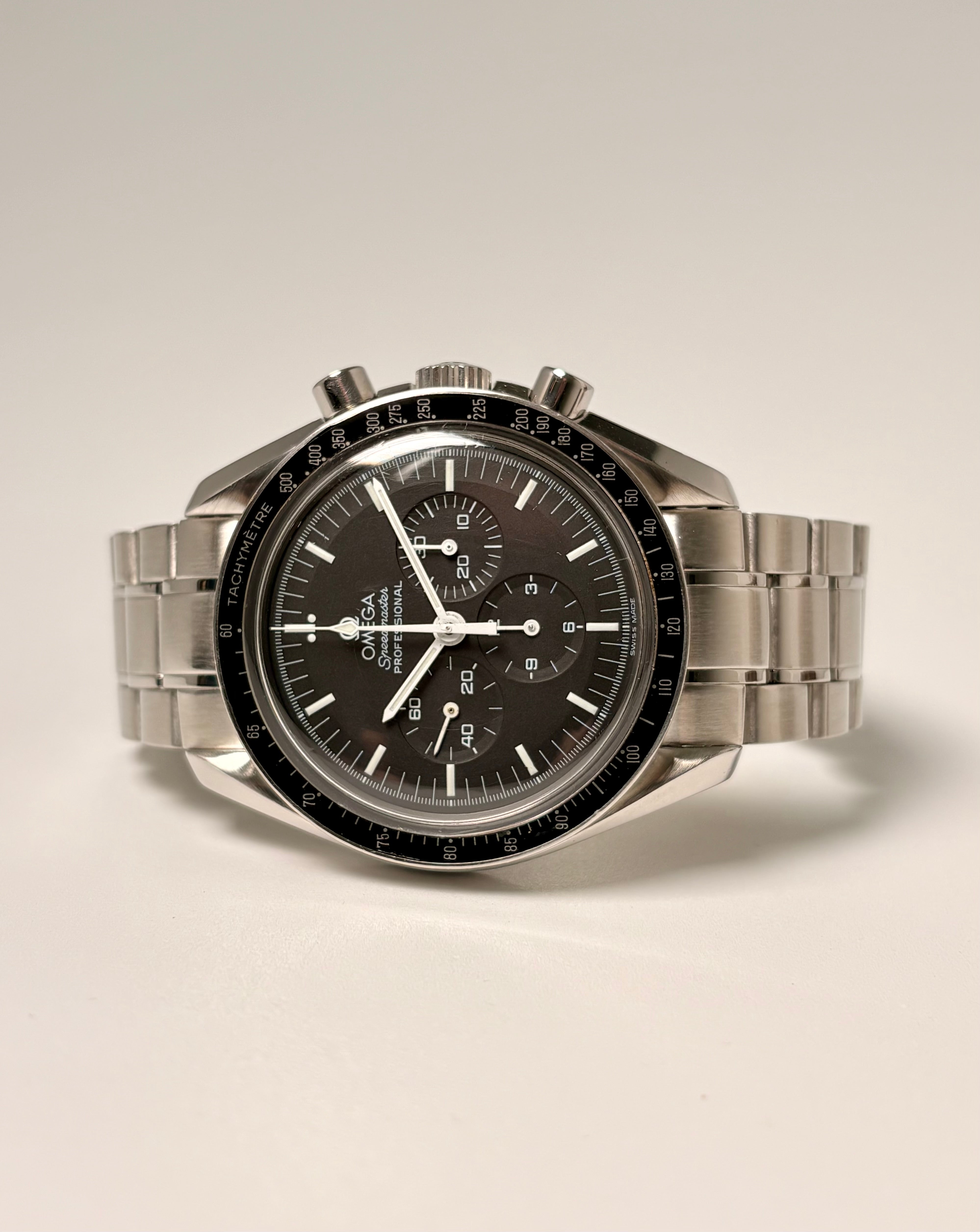 Omega Speedmaster Moonwatch Professional
