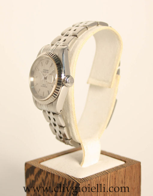 Tudor Price Date Lady