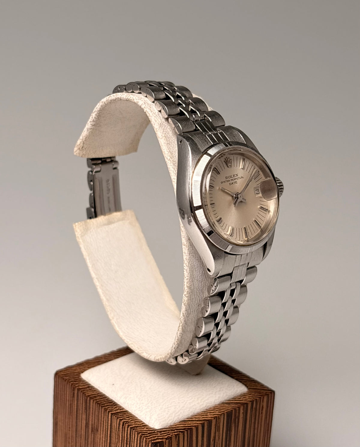 Rolex Oyster Perpetual Date Lady