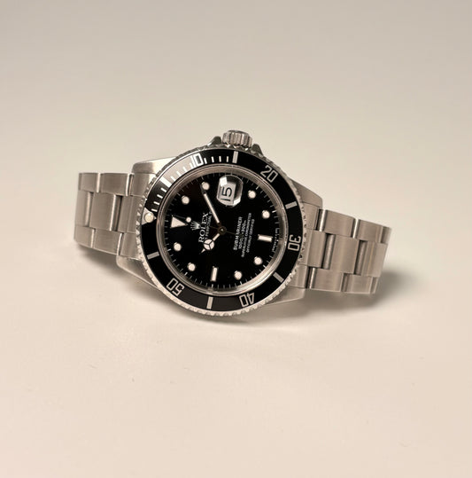 Rolex Submariner Ref. 16610
