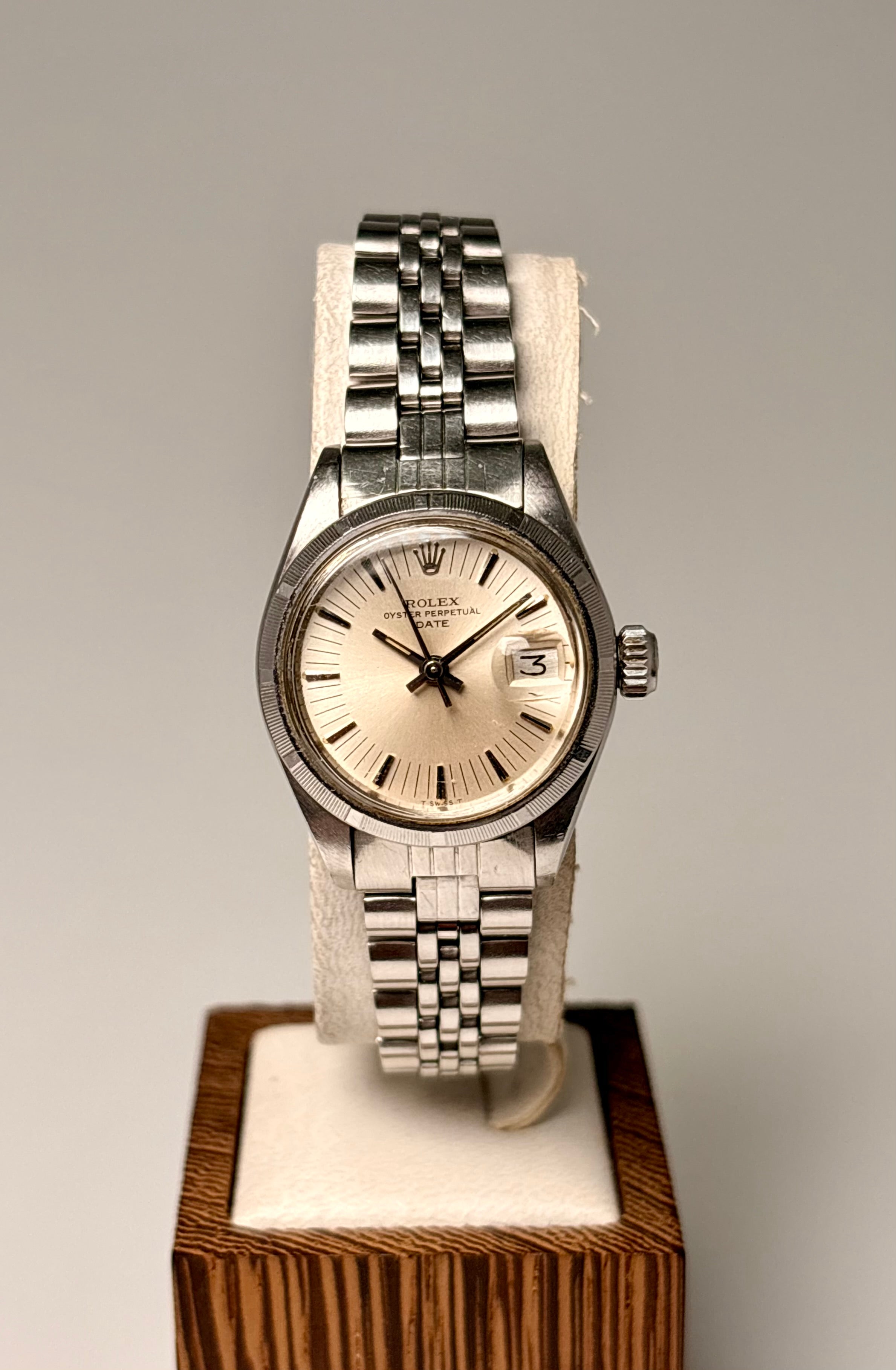 Rolex Oyster Perpetual Date Lady