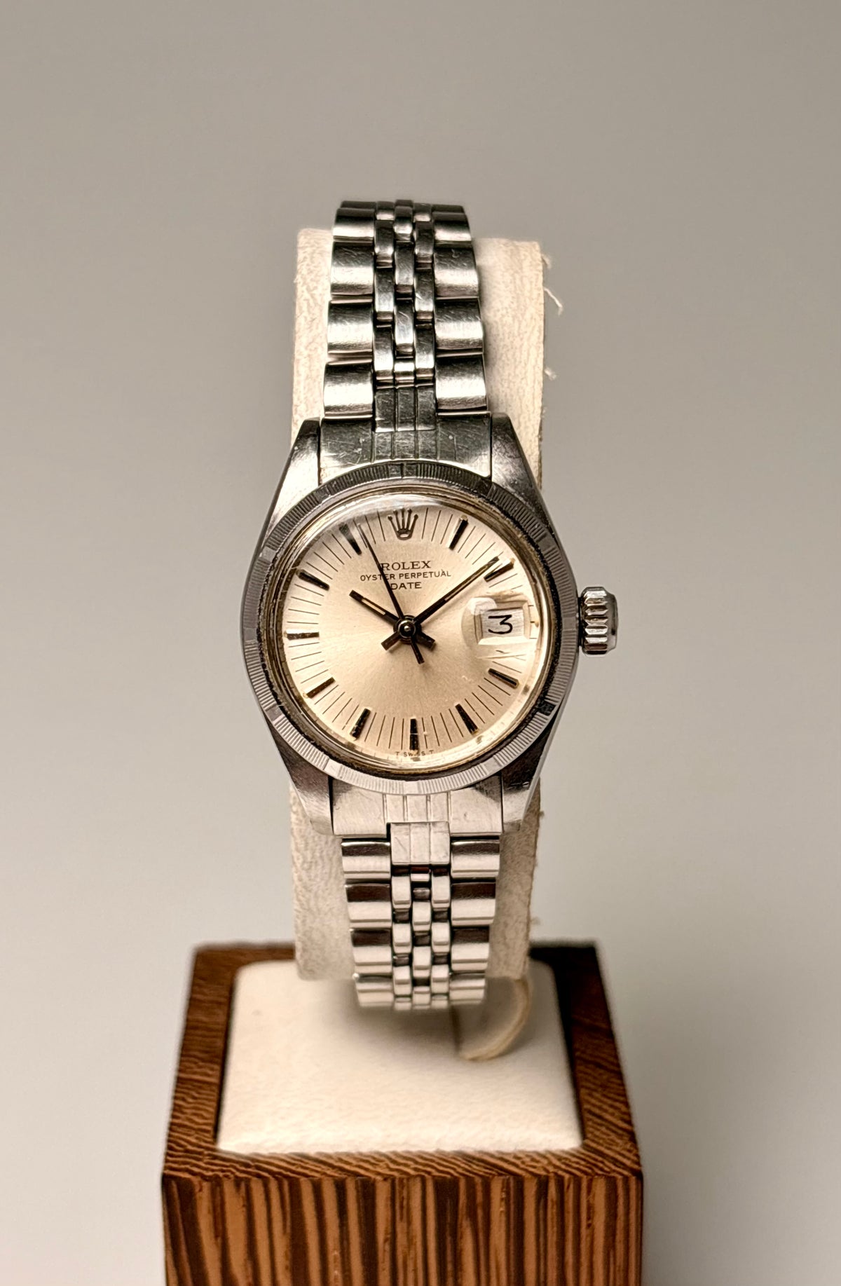 Rolex Oyster Perpetual Date Lady