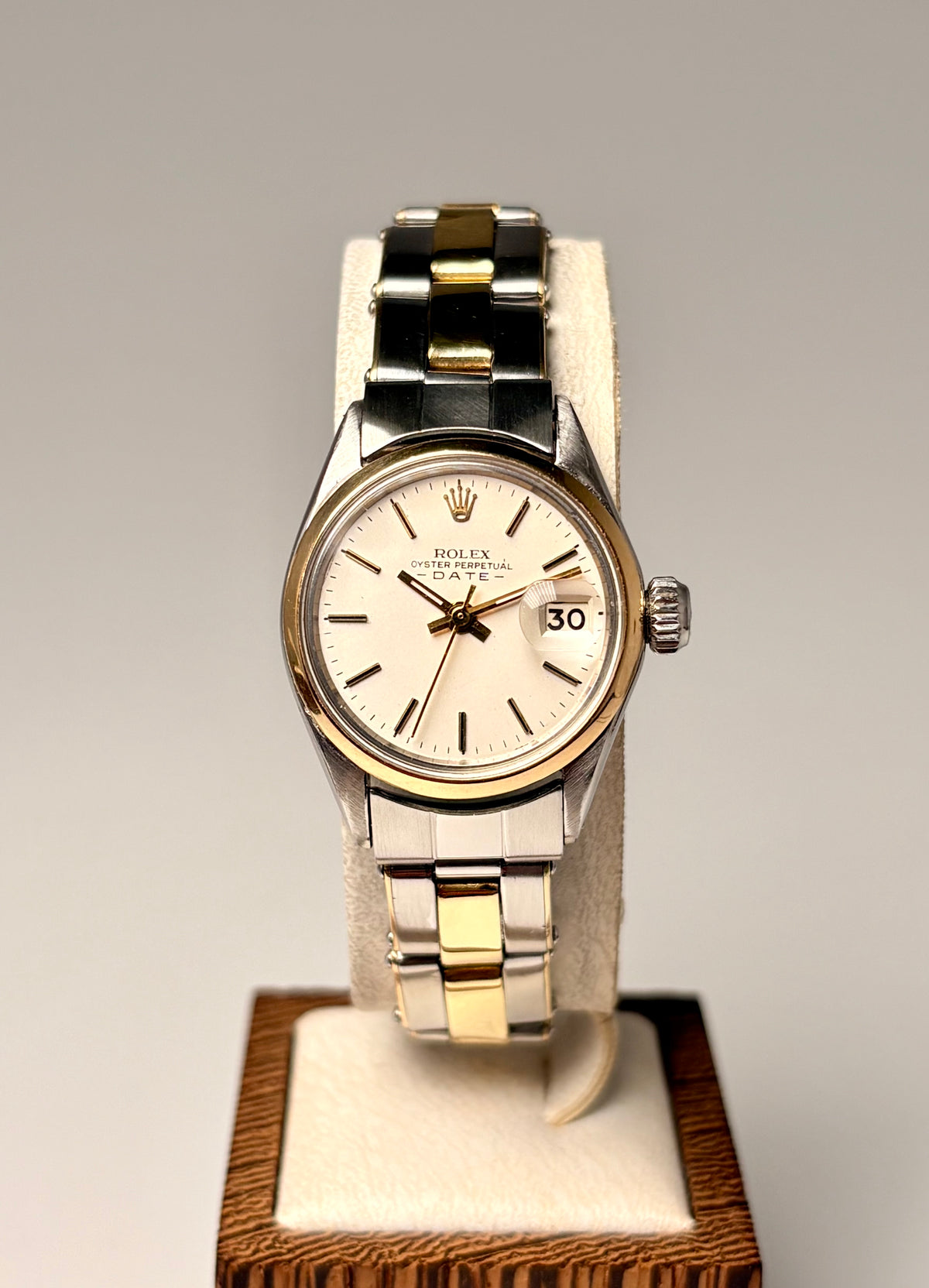 Rolex Oyster Perpetual Date Lady