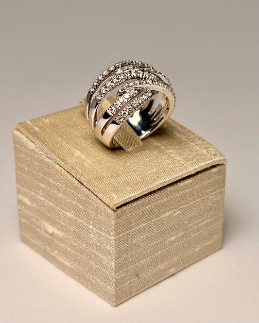 Anello Intreccio Pavè