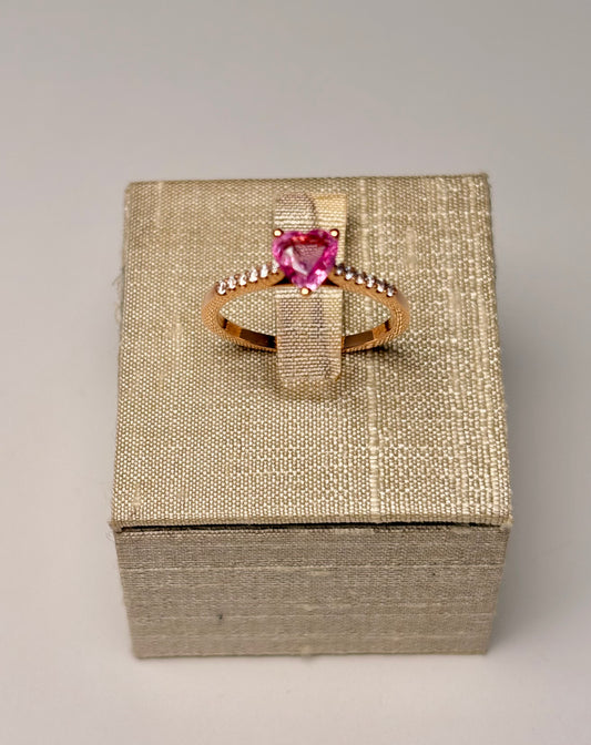Anello Cuore zaffiro rosa