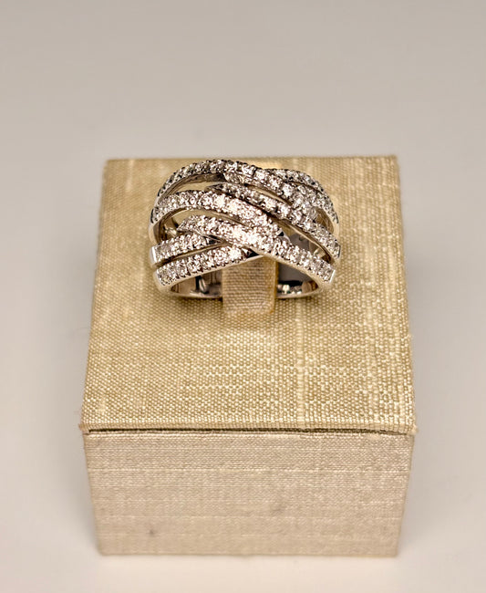 Anello Intreccio Pavè