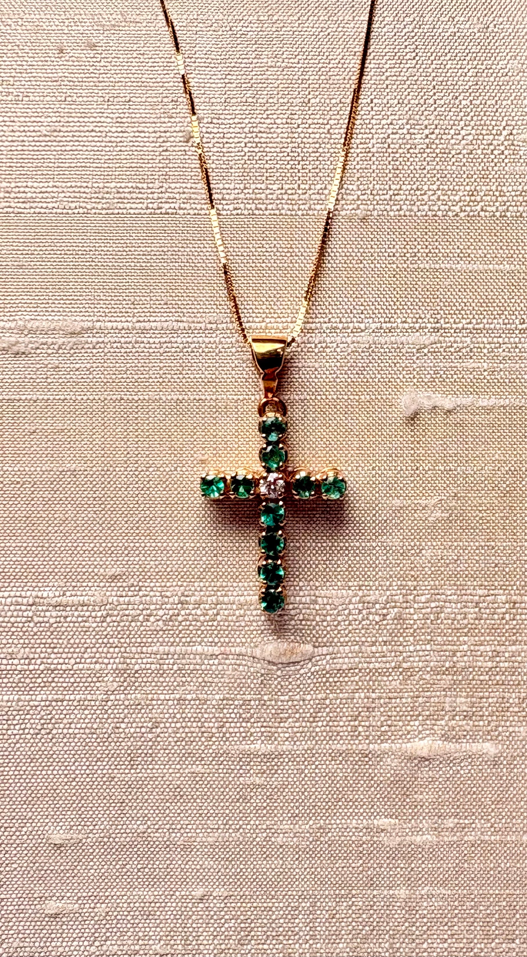 Collana Croce Smeraldi