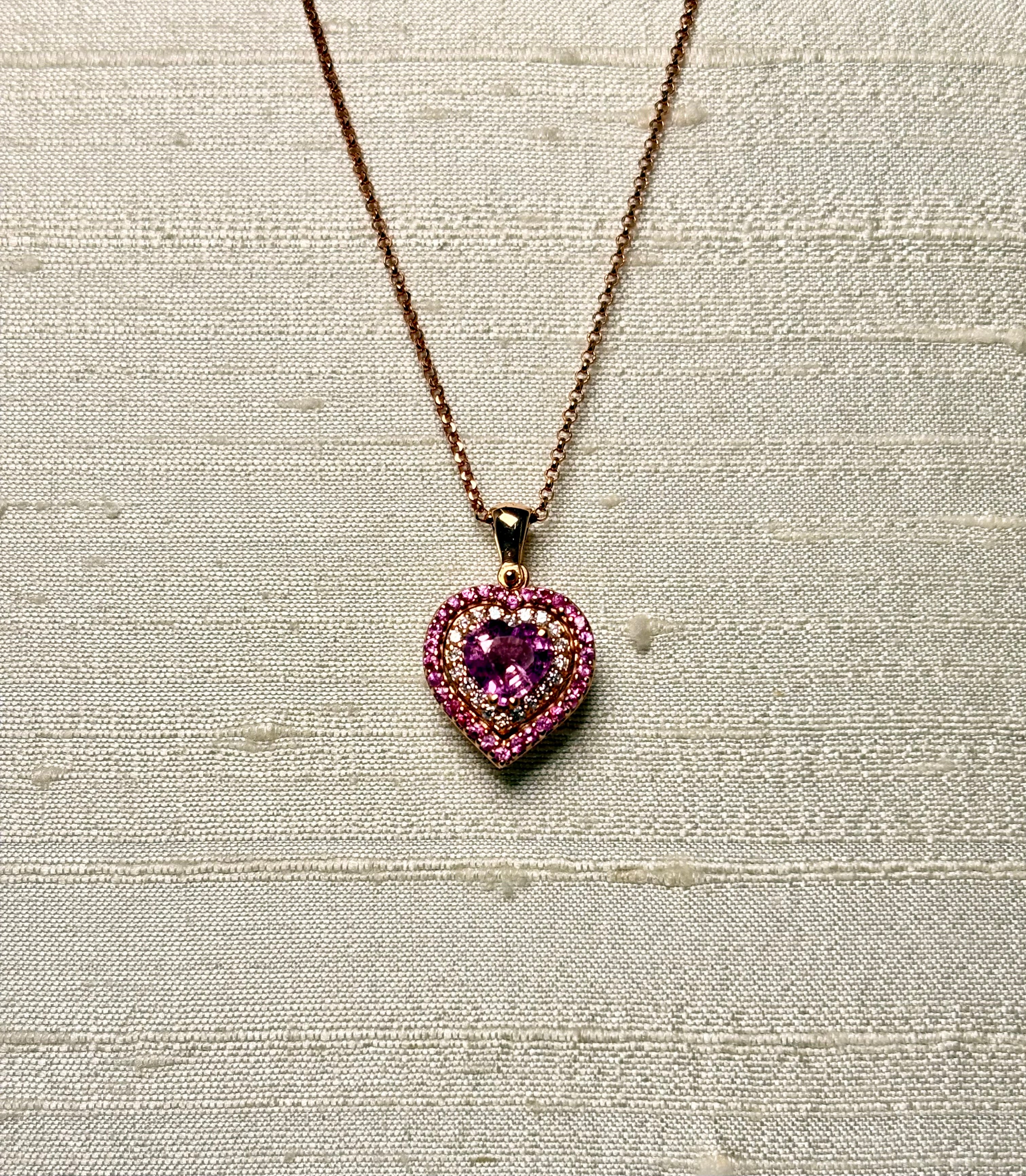 Collana Cuore zaffiro rosa