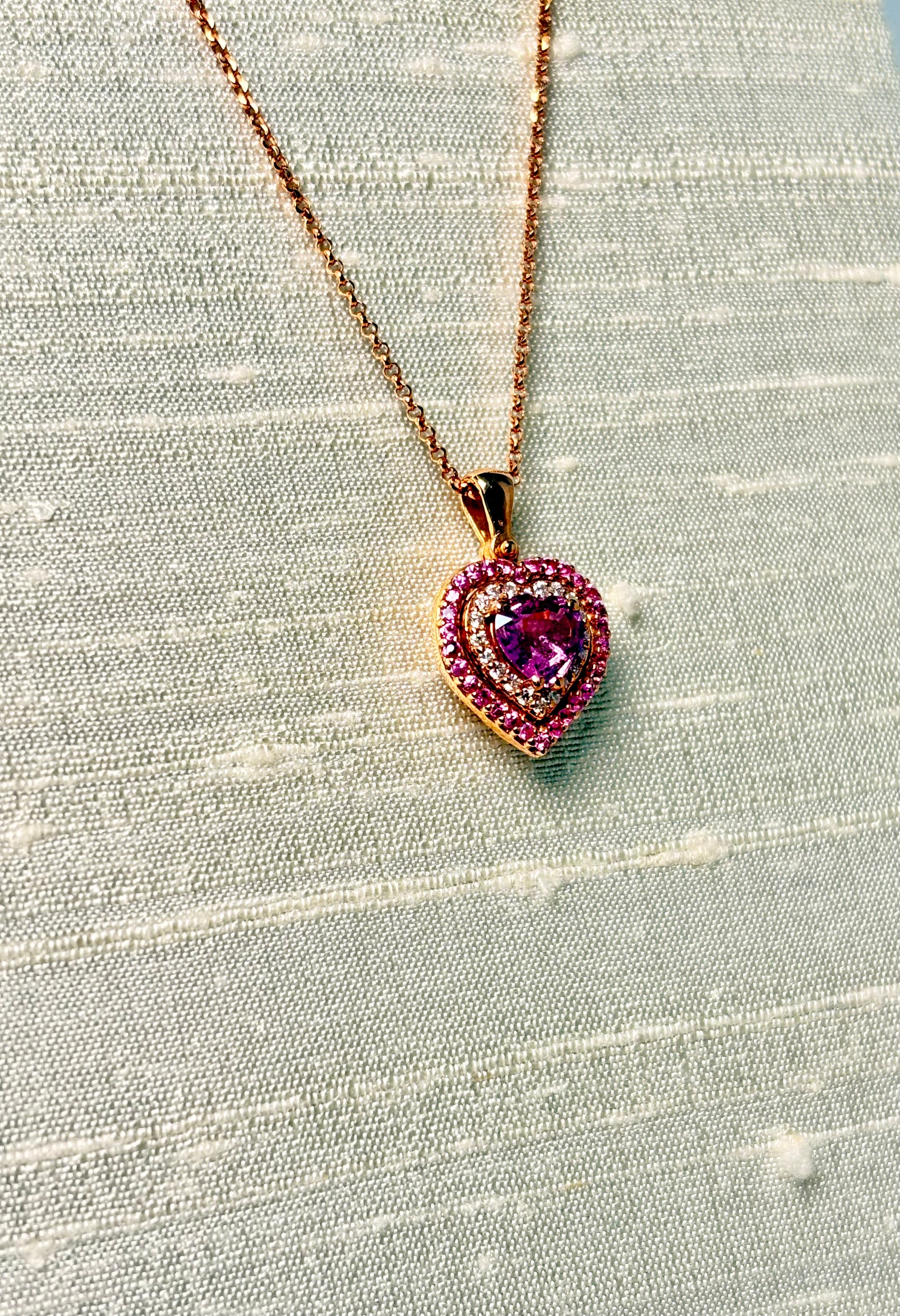 Collana Cuore zaffiro rosa