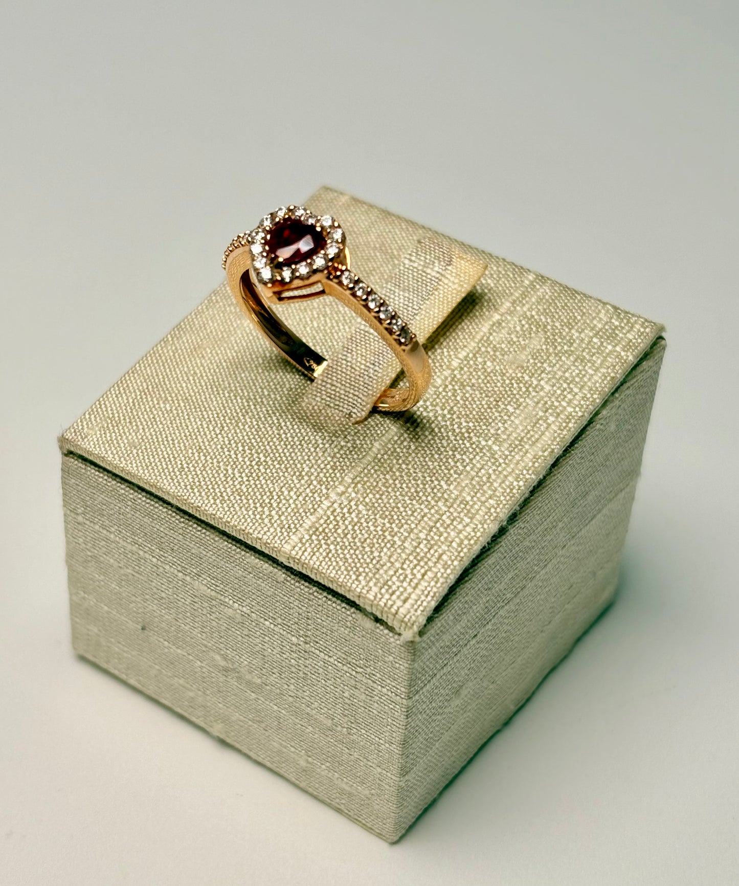 Anello Cuore Rubino
