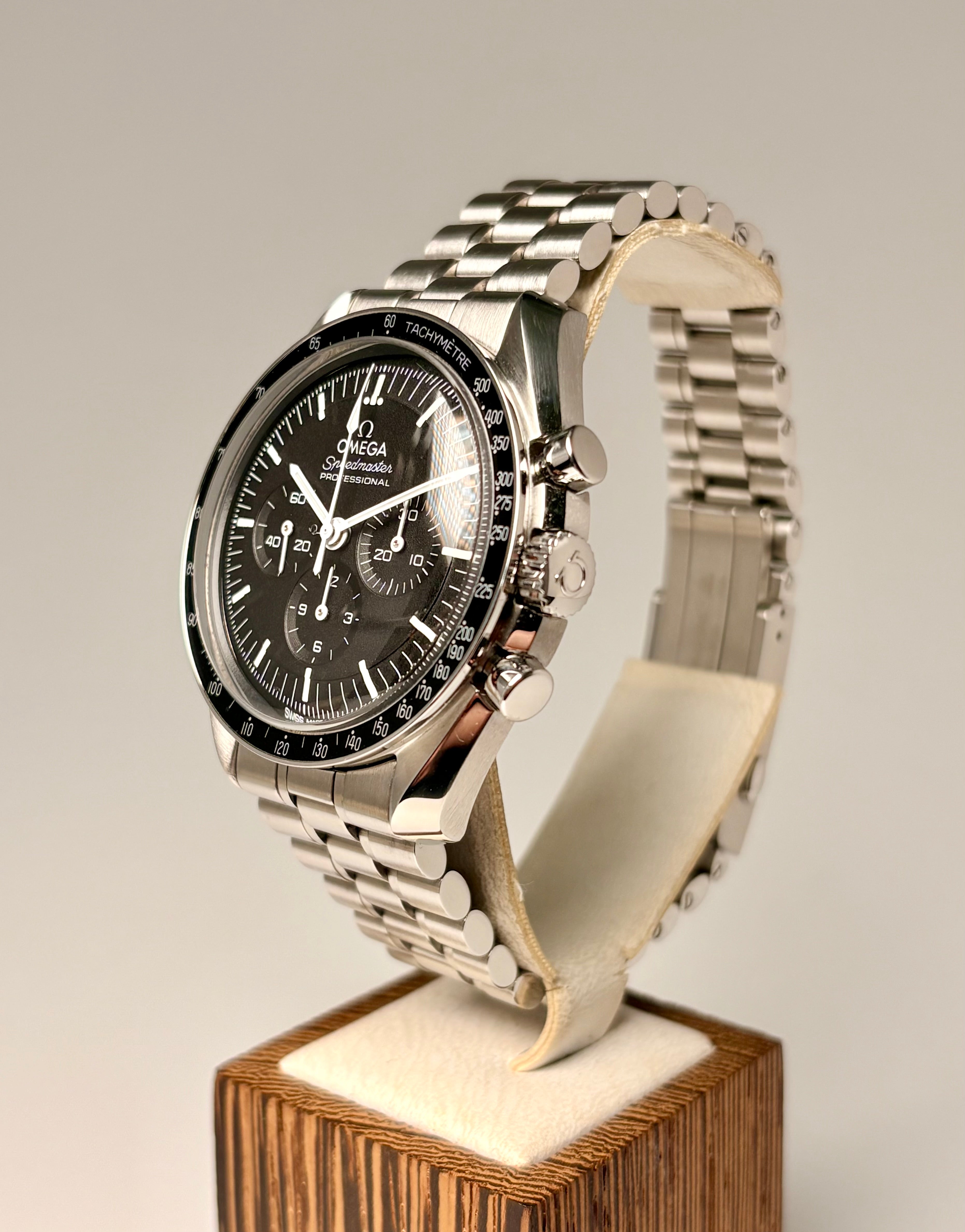Omega Speedmaster Moowatch