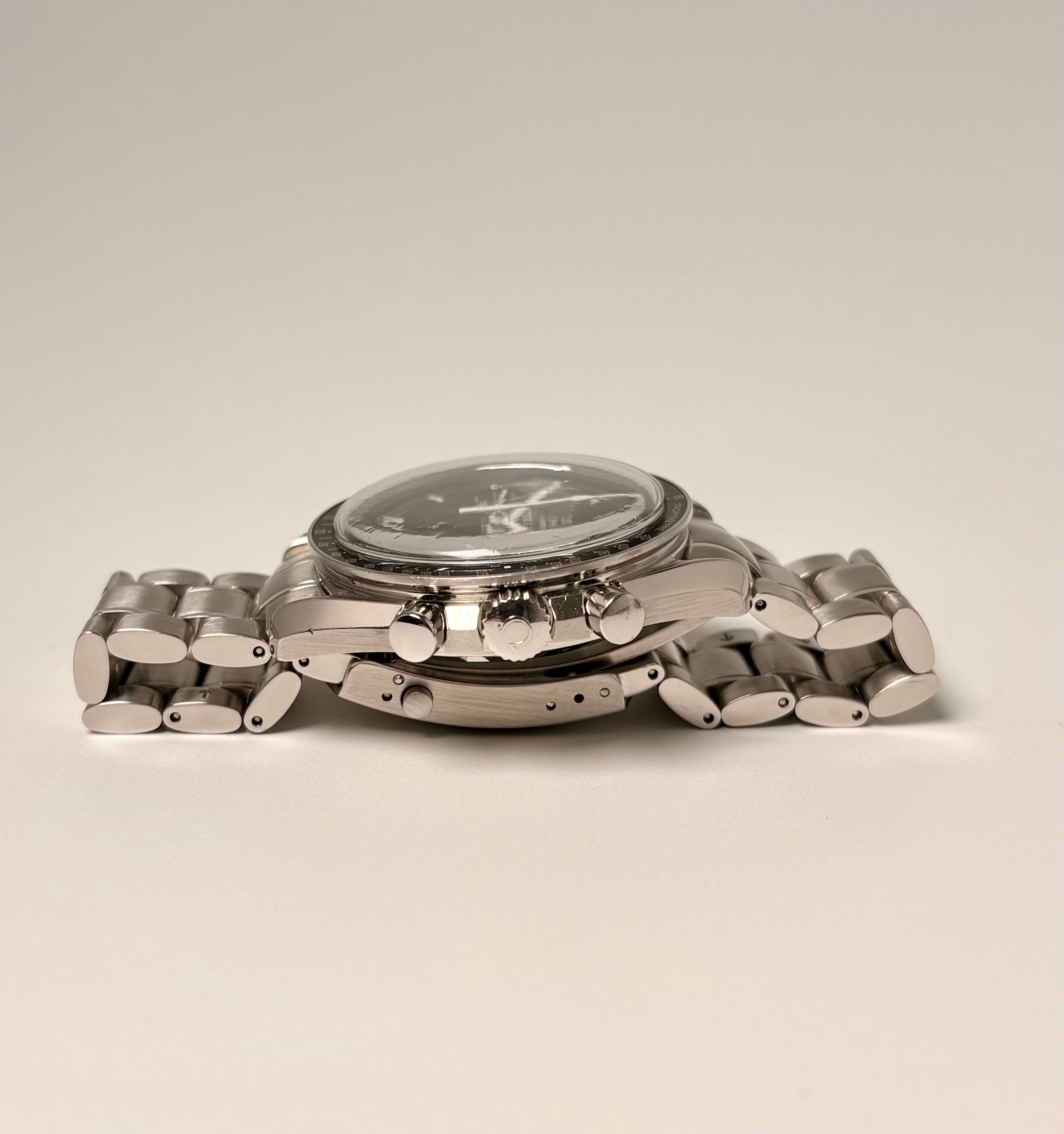 Omega Speedmaster Moonwatch Professional