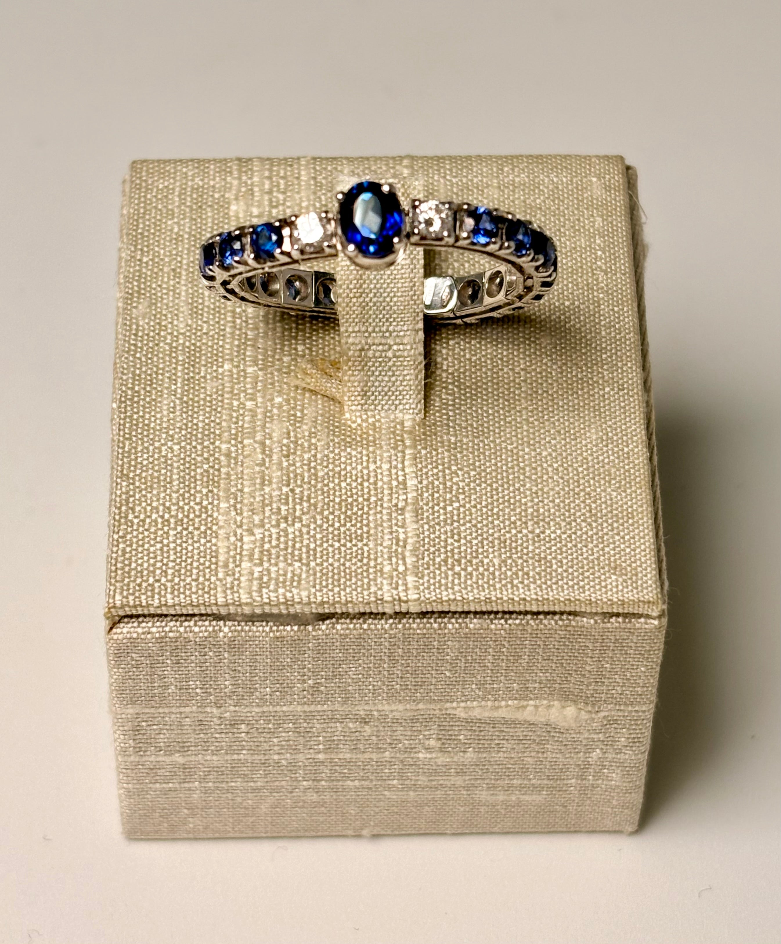Anello Comfort Zaffiri e Diamanti