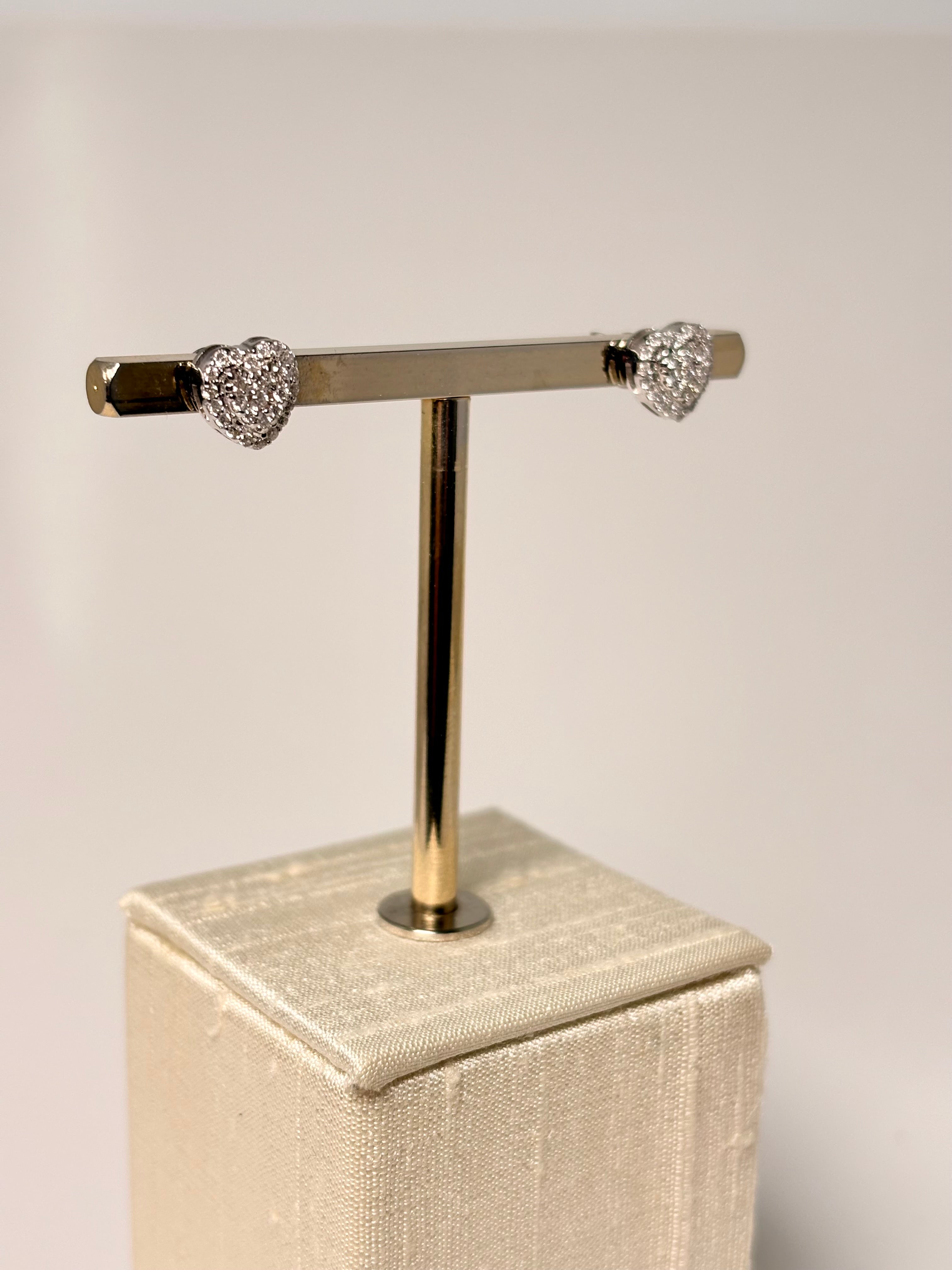 Orecchini cuore pavè