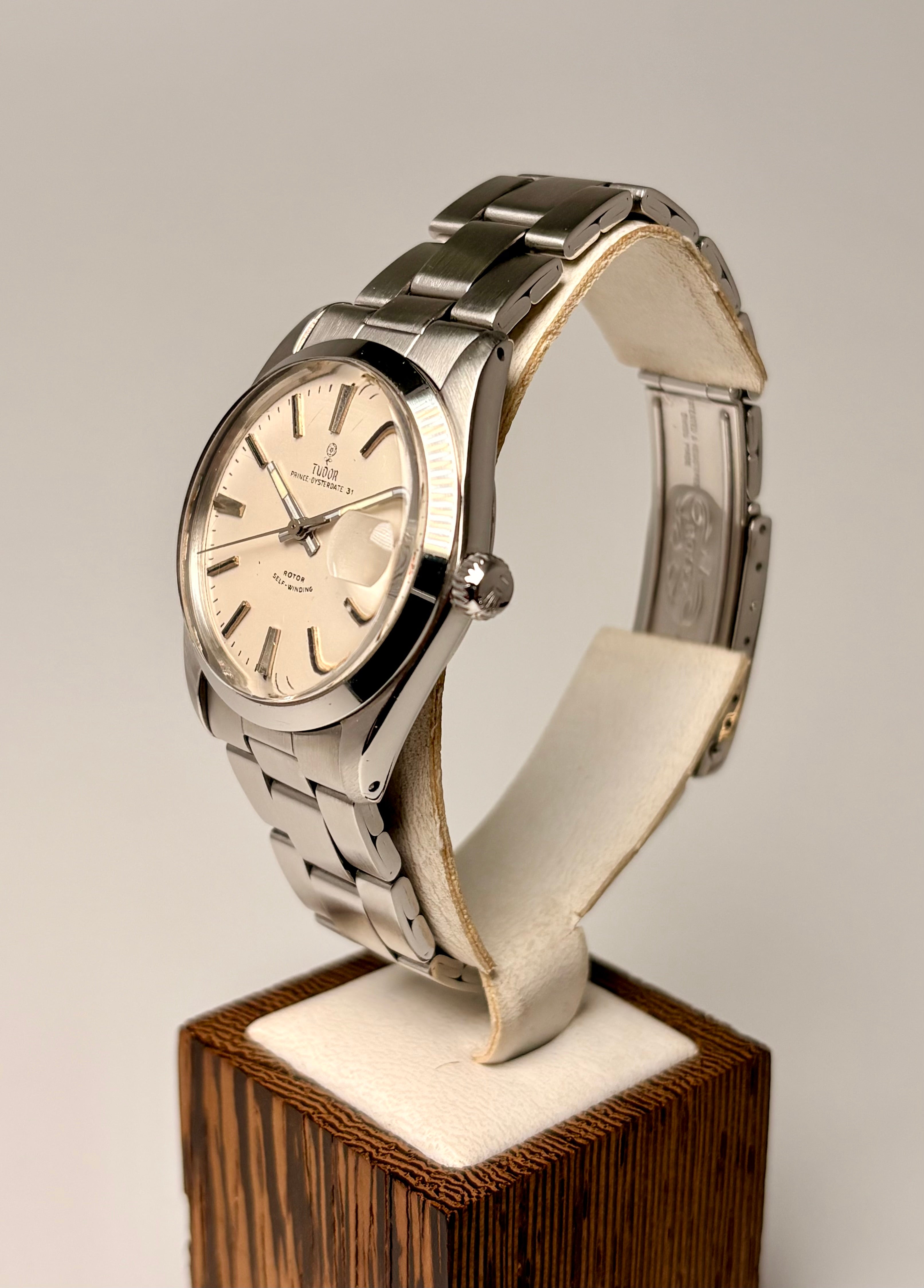 Tudor Prince Oysterdate Rosellina