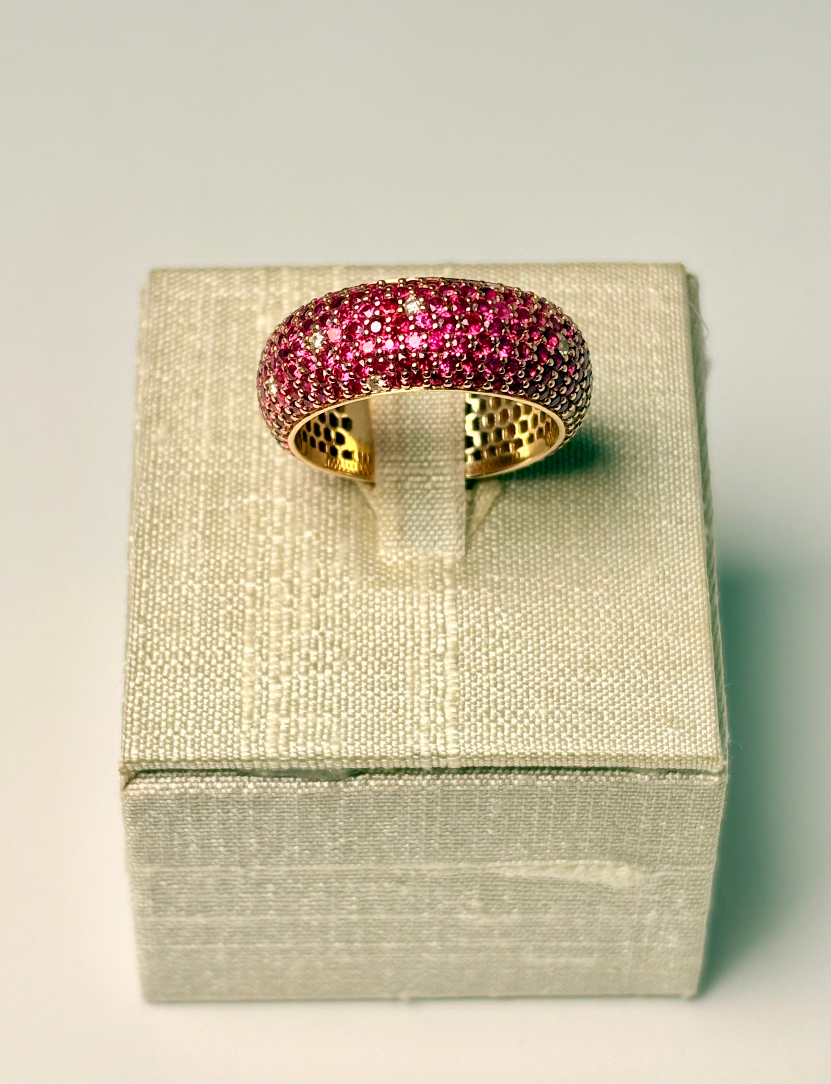 Anello fascia Rubini