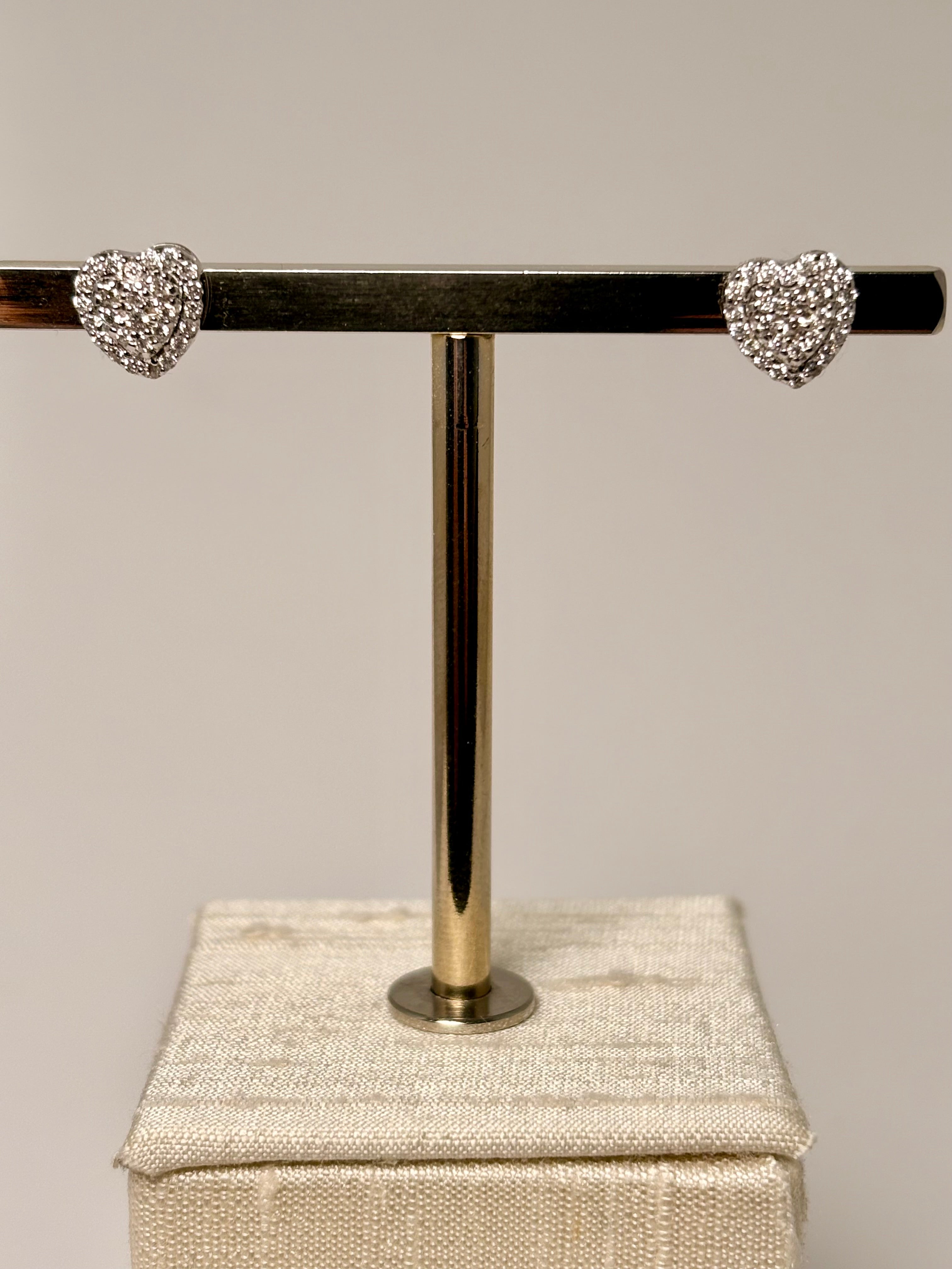 Orecchini cuore pavè