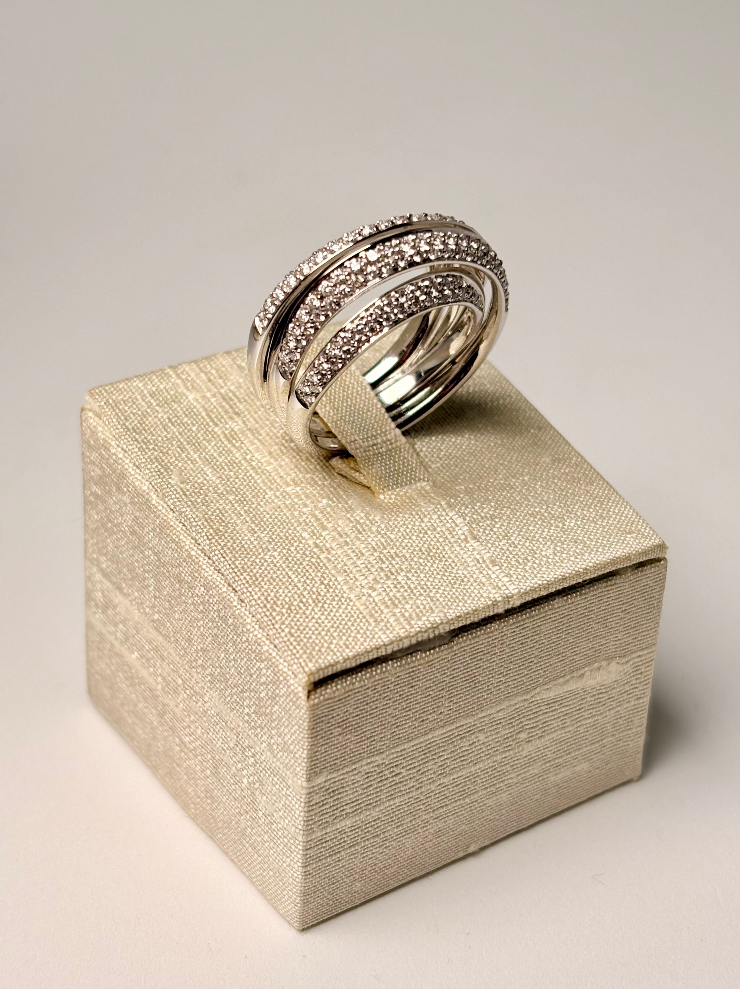 Anello cerchi di luce