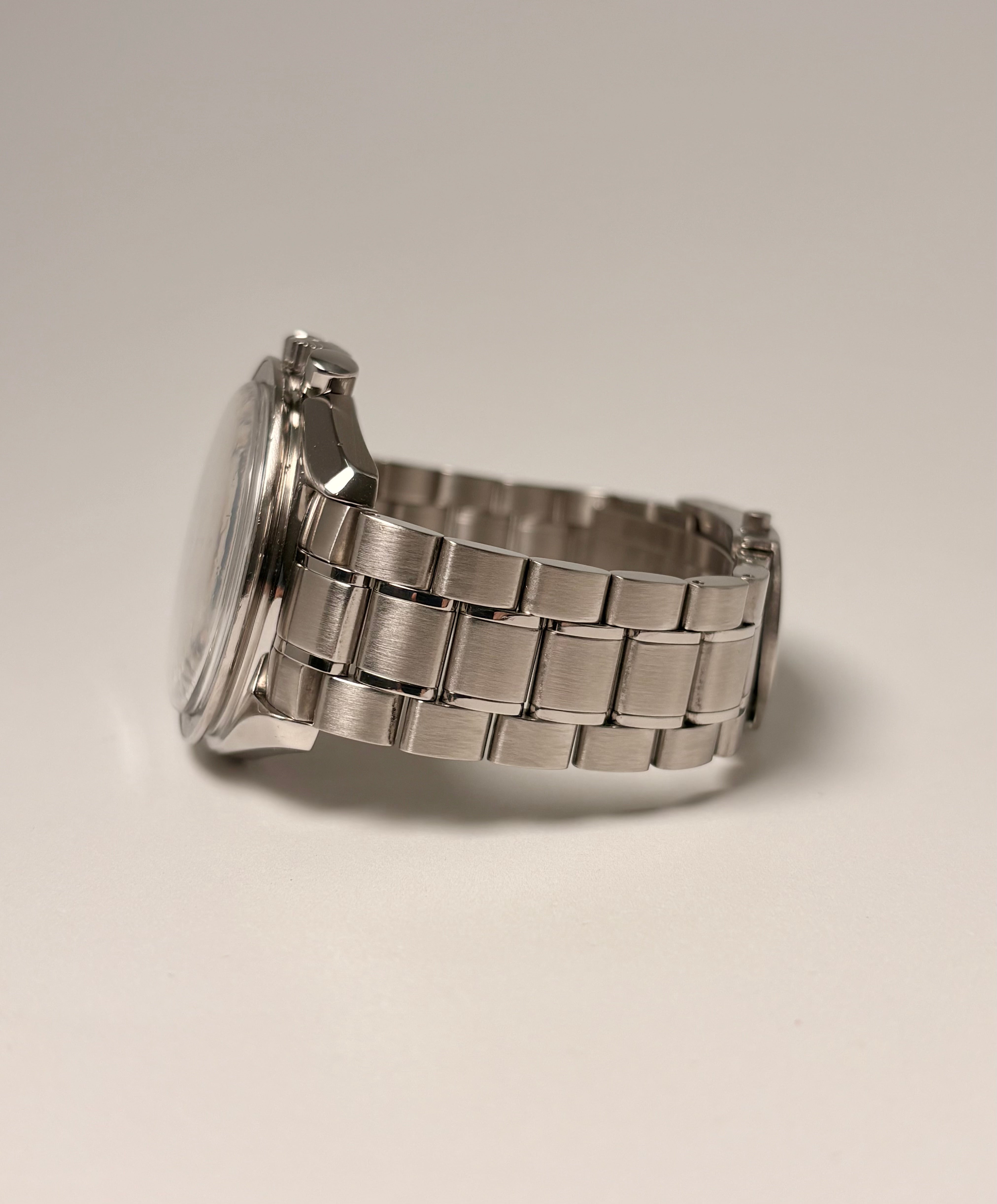 Omega Speedmaster Moonwatch Professional